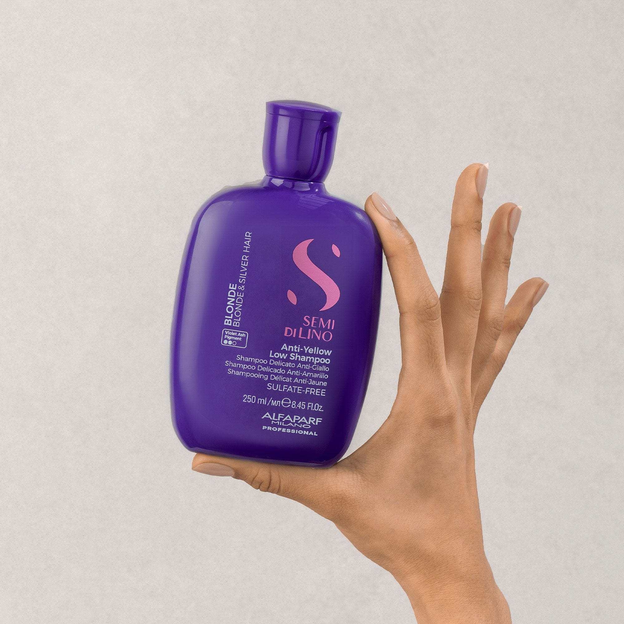 Alfaparf Champú Alfaparf Semi di Lino Blonde Anti-Yellow Low Shampoo 250 ml Roberta Beauty Club Tienda Online Productos de Peluqueria