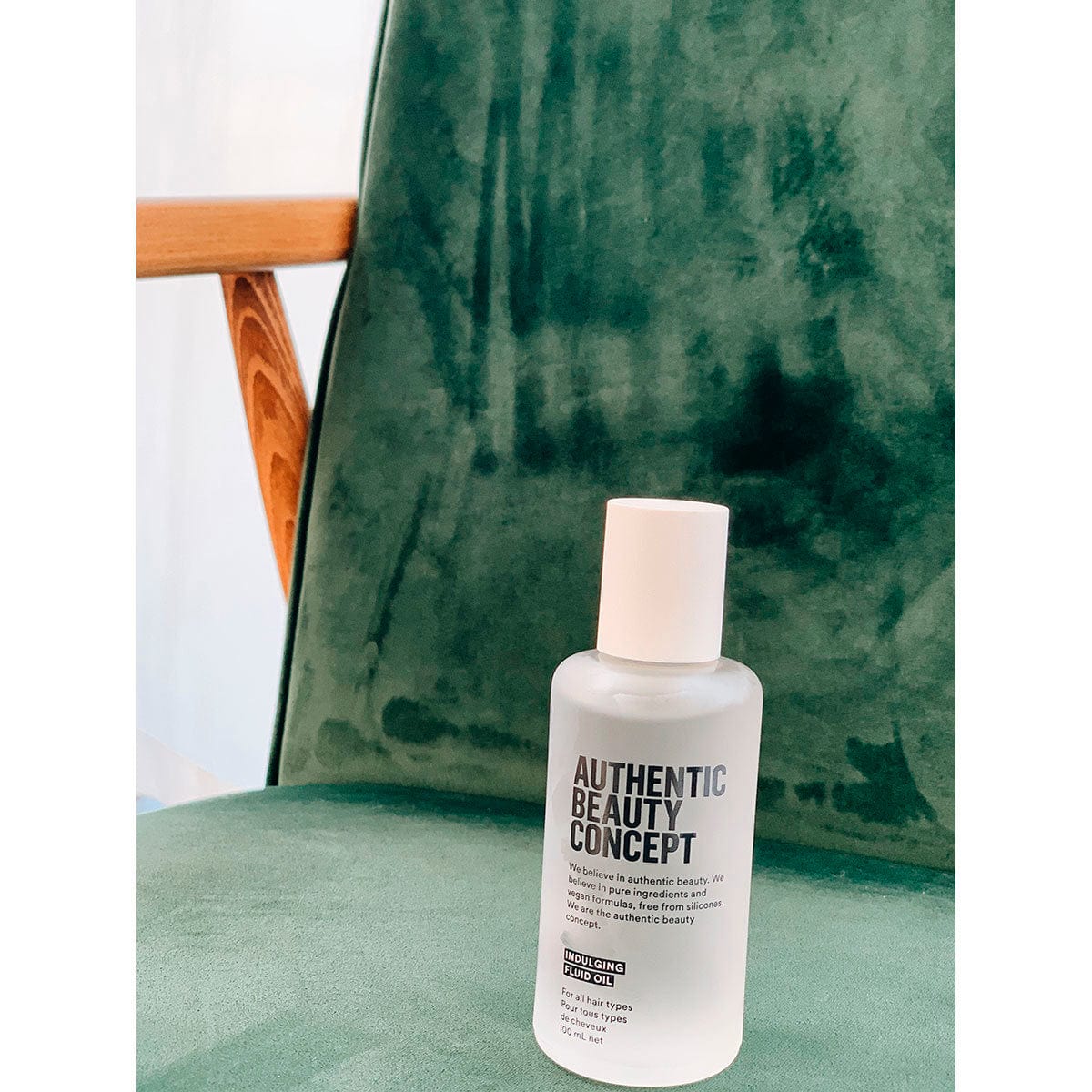 Authentic Beauty Concept Aceite Capilar INDULGING FLUID OIL Aceite de Cuidado Fluido 100ml Roberta Beauty Club Tienda Online Productos de Peluqueria