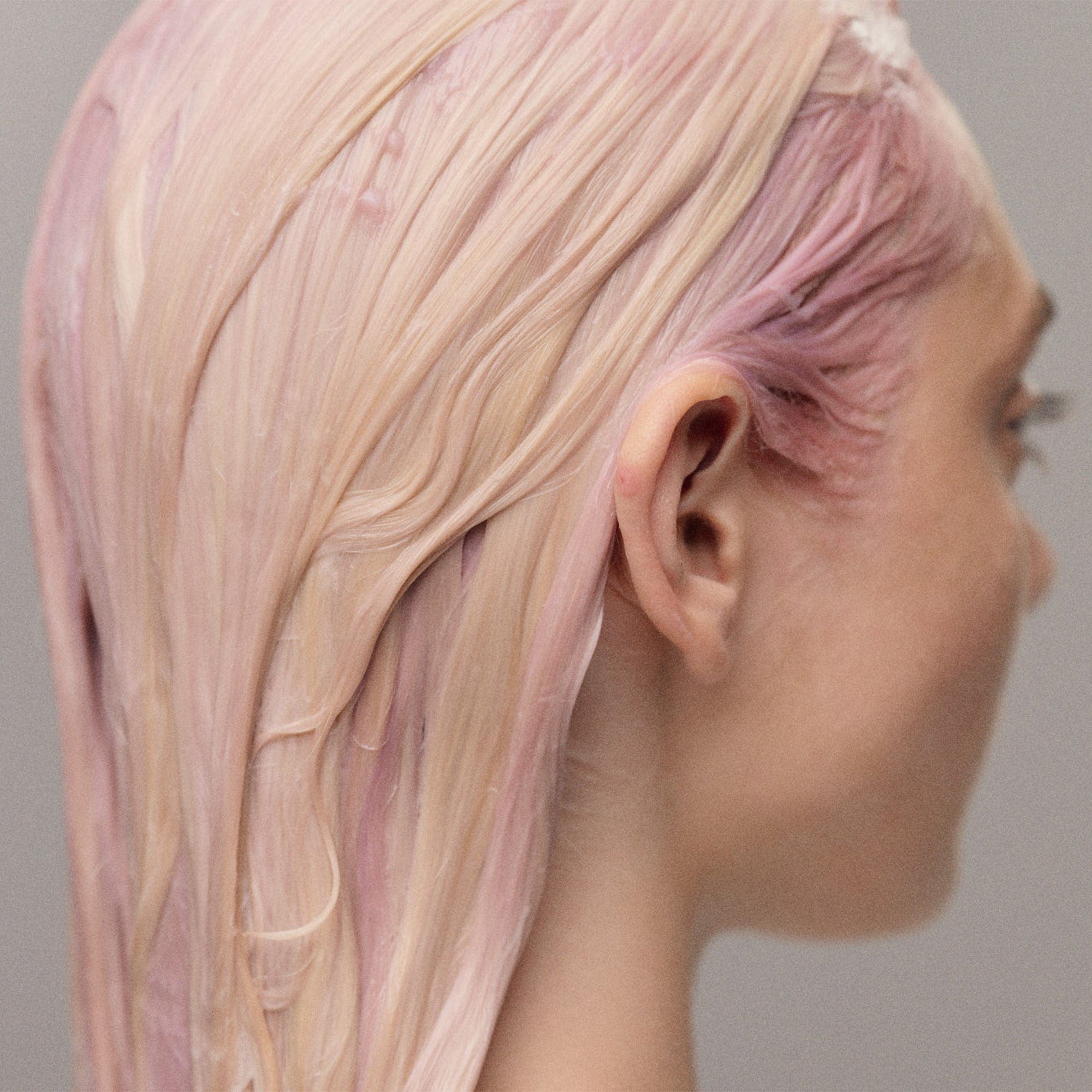 BLONDME Tinte BLONDME Matización Pastel Tono Fresa 60ml Roberta Beauty Club Tienda Online Productos de Peluqueria