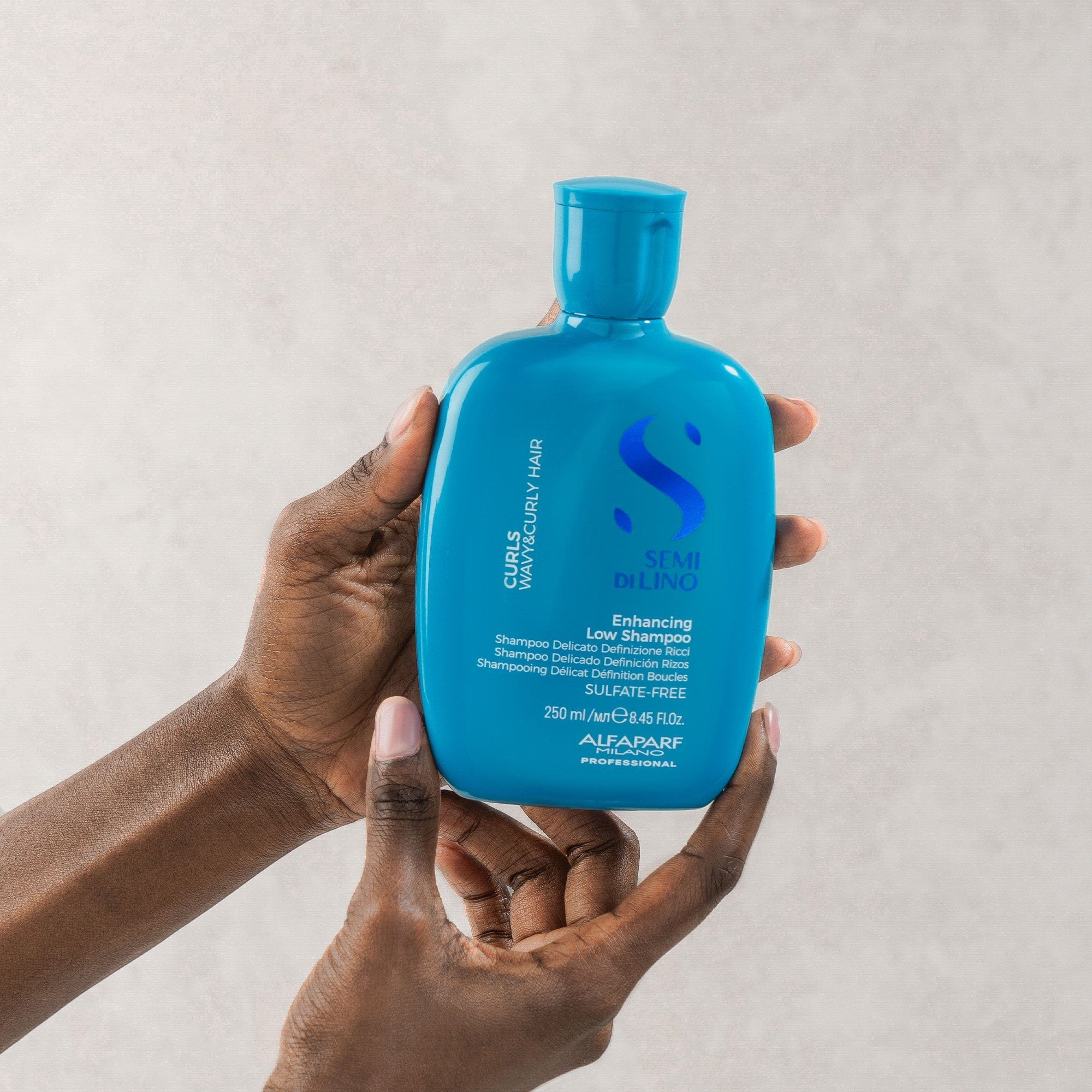 Alfaparf Champú Alfaparf Semi di Lino Curls Enhancing Low Shampoo 250 ml Roberta Beauty Club Tienda Online Productos de Peluqueria