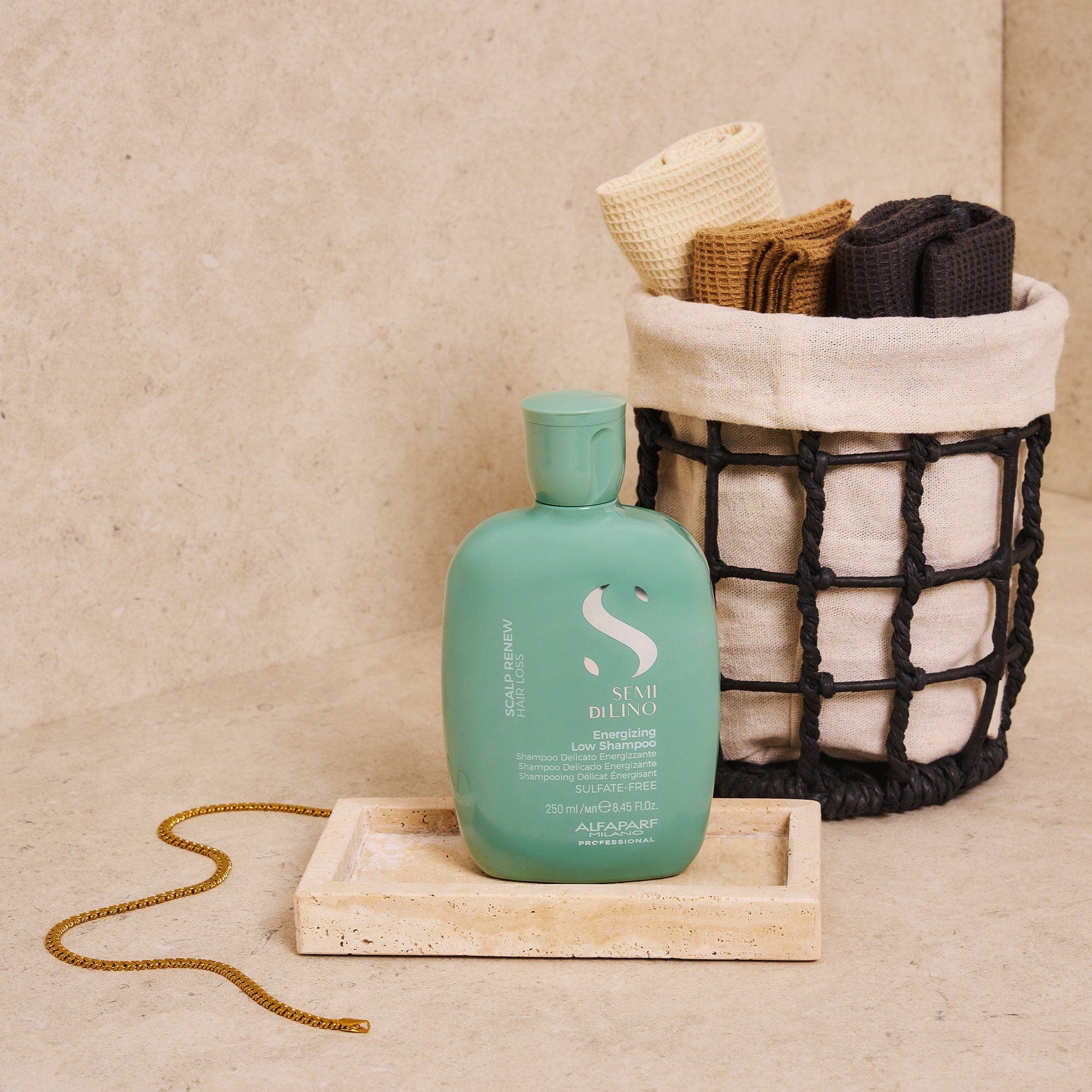 Alfaparf Champú Alfaparf Semi di Lino Scalp Renew Energizing Low Shampoo 250 ml Roberta Beauty Club Tienda Online Productos de Peluqueria