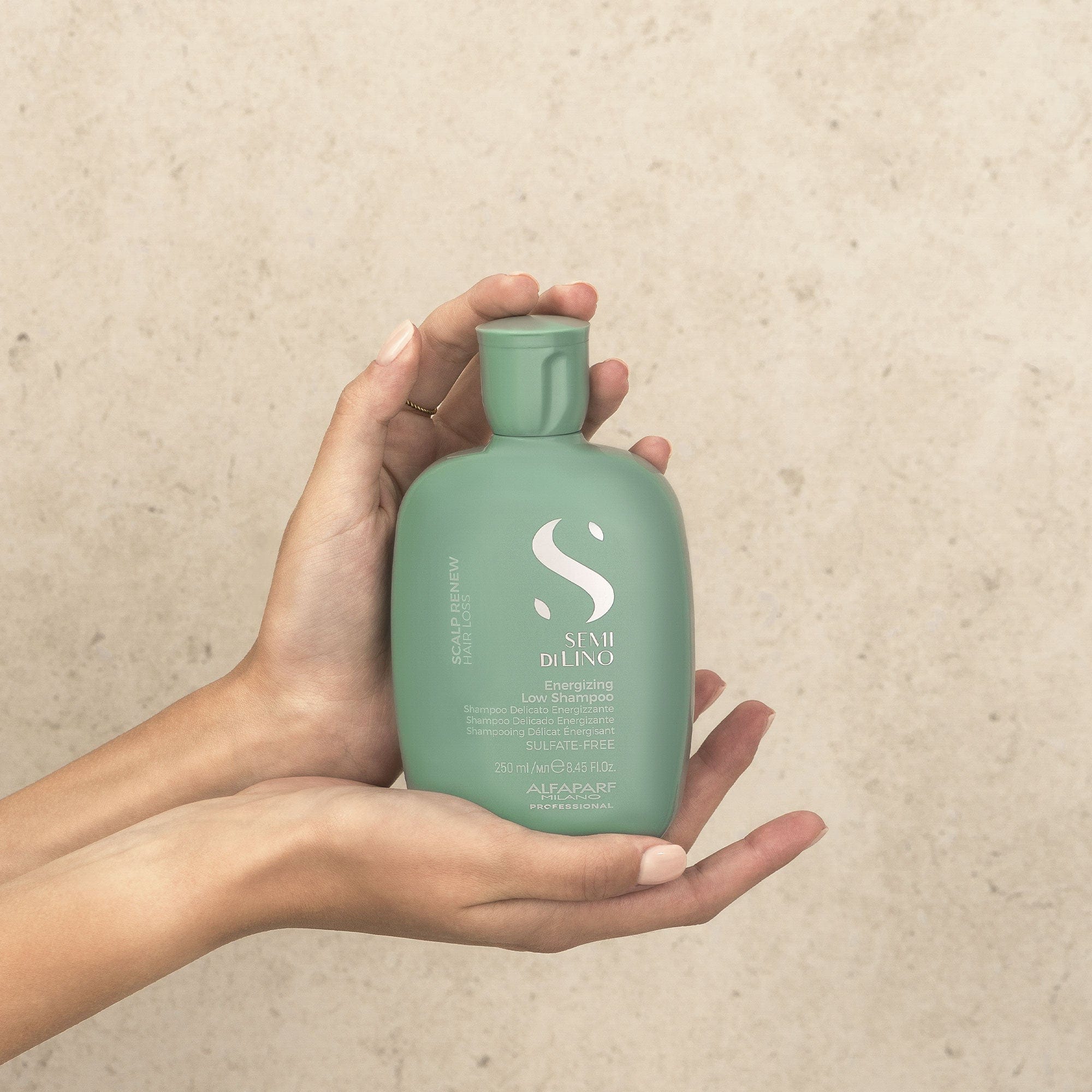 Alfaparf Champú Alfaparf Semi di Lino Scalp Renew Energizing Low Shampoo 250 ml Roberta Beauty Club Tienda Online Productos de Peluqueria