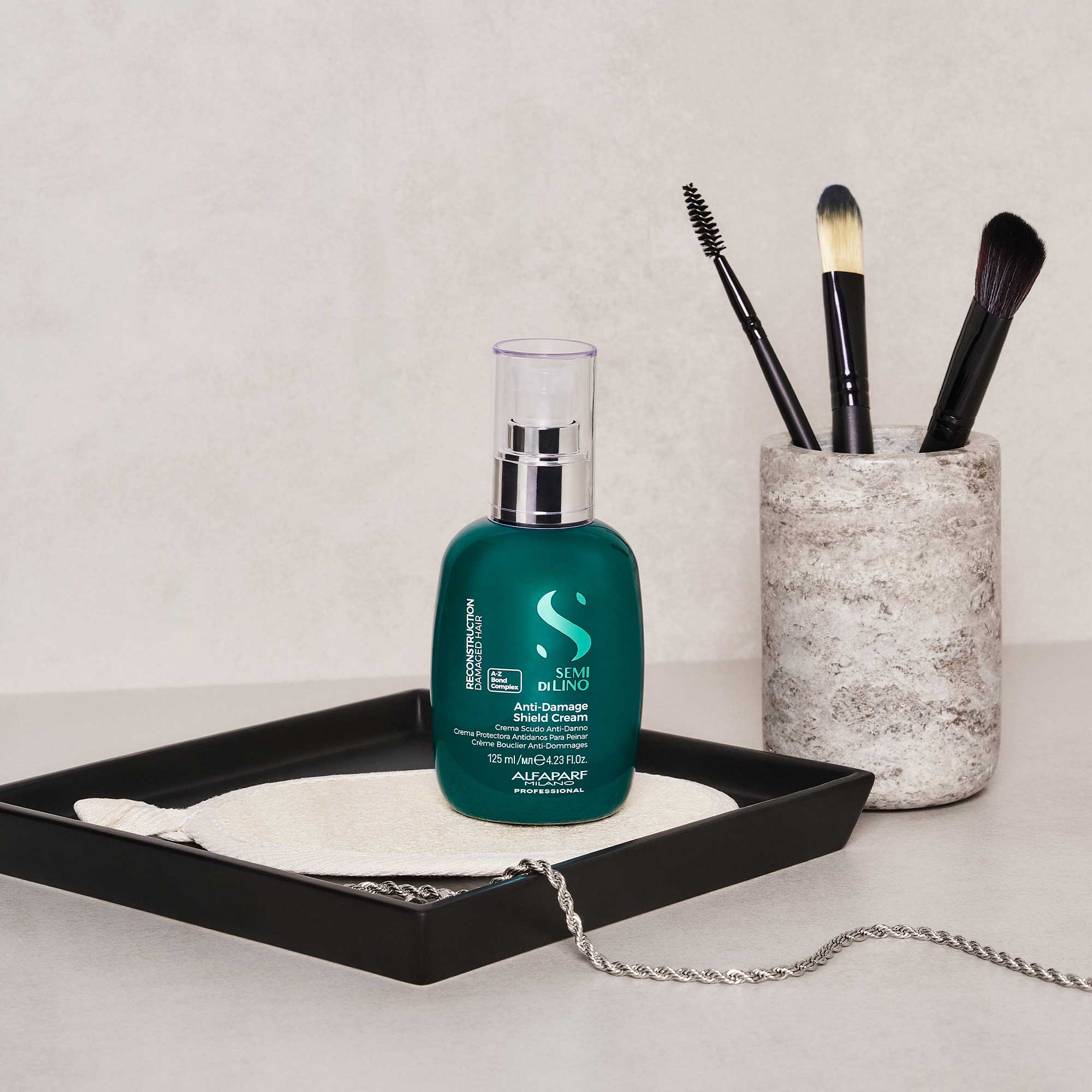 Alfaparf Crema Reconstructora Alfaparf Semi di Lino Reconstruction Anti-Breakage Daily Fluid 125 ml Roberta Beauty Club Tienda Online Productos de Peluqueria